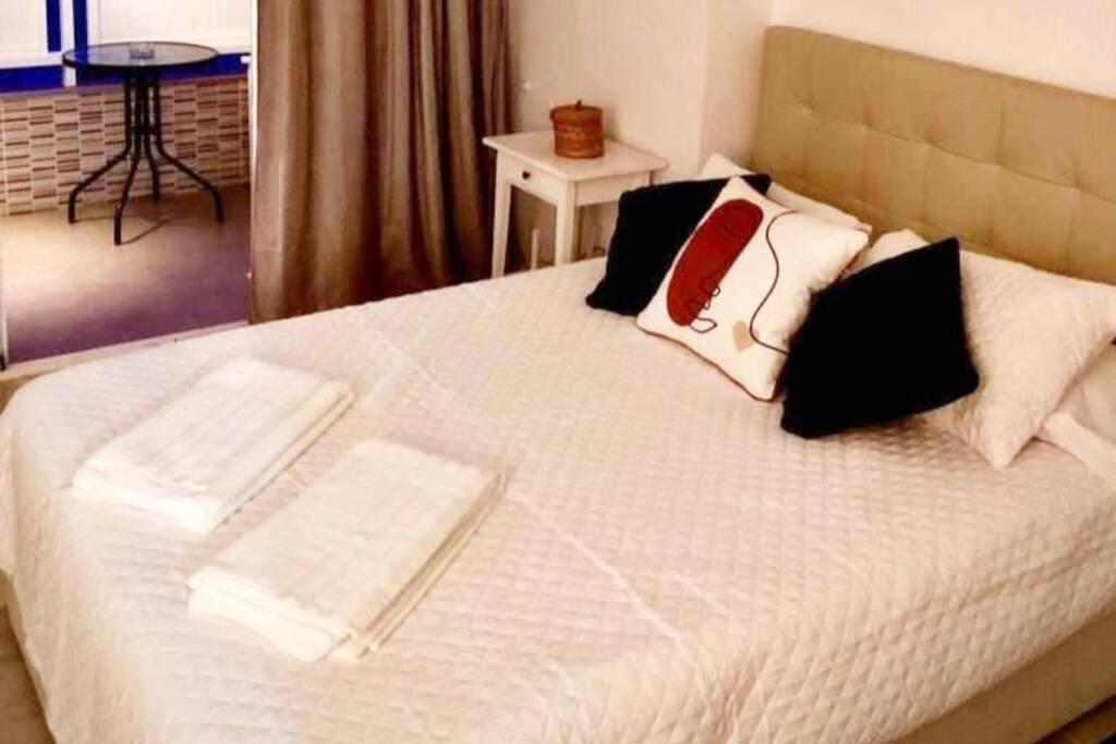 Estudio Torre De Andalucia ماربيا المظهر الخارجي الصورة
